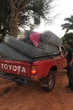 Wire fabric for fencing