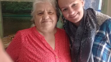 Courtney and Svetlana's mother.