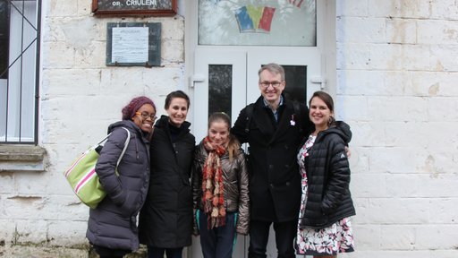 Volunteers pose at the end of Peace Corps Week 2016.