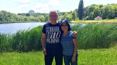 Jarmul with Wife in Moldova 1