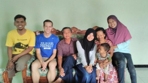 Rumah Indonesia saya means my Indonesian home.