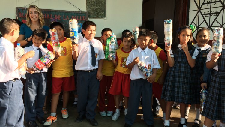 Peru schoolchildren