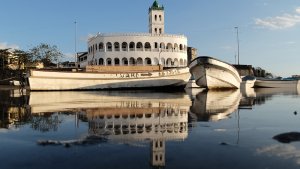 Planning for tourism in paradise