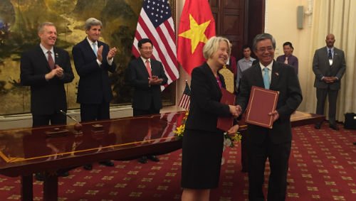 Carrie Hessler-Radelet in Viet Nam