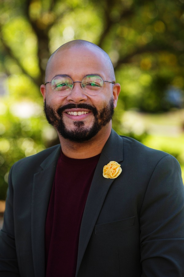 Headshot of Cesar Batista