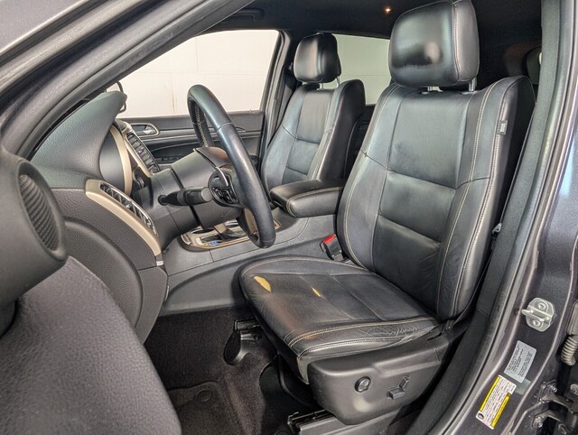 used 2017 Jeep Grand Cherokee car, priced at $13,000