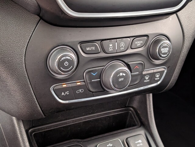 used 2019 Jeep Cherokee car, priced at $11,000