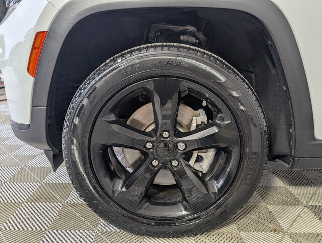 used 2023 Jeep GRAND CHEROKEE L car, priced at $26,000
