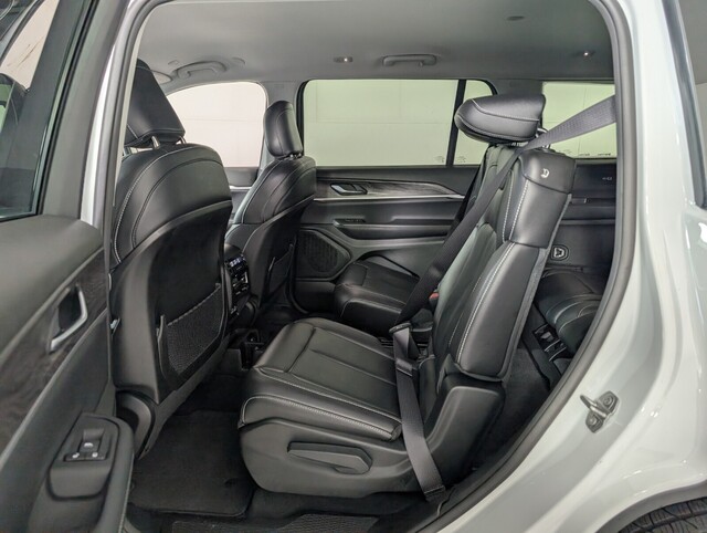 used 2023 Jeep GRAND CHEROKEE L car, priced at $26,000