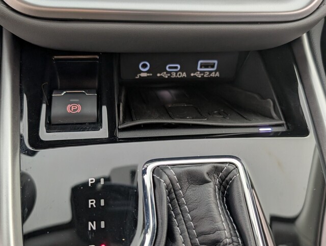 used 2025 Subaru Outback car, priced at $33,500