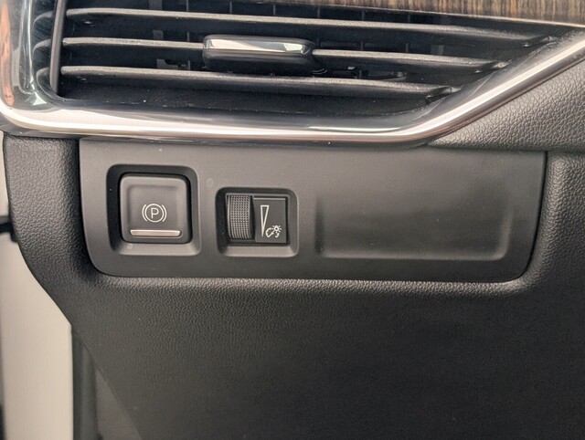used 2019 Cadillac XT4 car, priced at $19,000