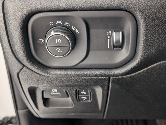 used 2021 Ram 1500 car, priced at $31,000