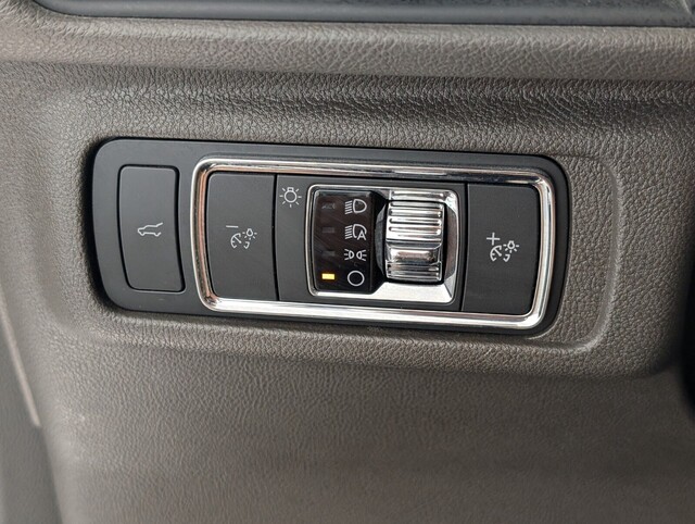 used 2022 Lincoln Corsair car, priced at $27,998