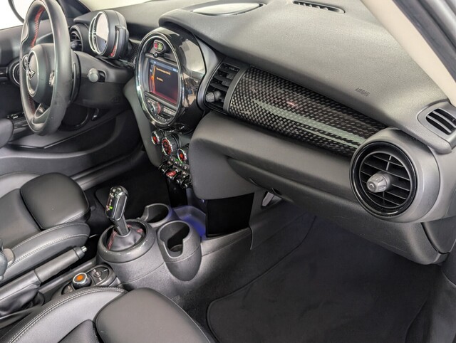 used 2021 MINI HARDTOP 4 DOOR car, priced at $19,500