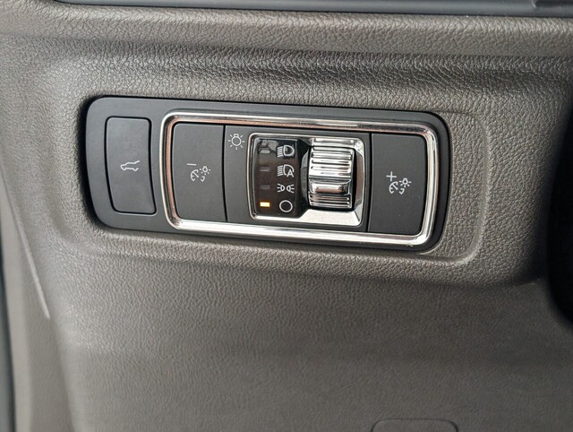 used 2020 Lincoln Corsair car, priced at $20,000