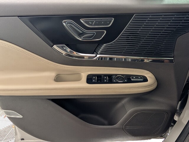 used 2020 Lincoln Corsair car, priced at $20,000