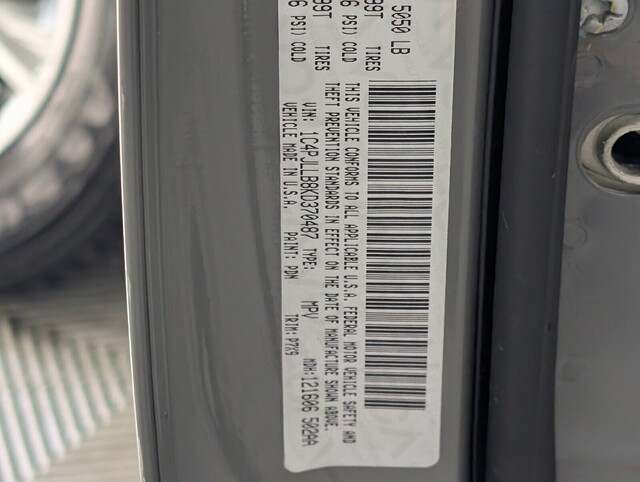 used 2019 Jeep Cherokee car, priced at $13,500