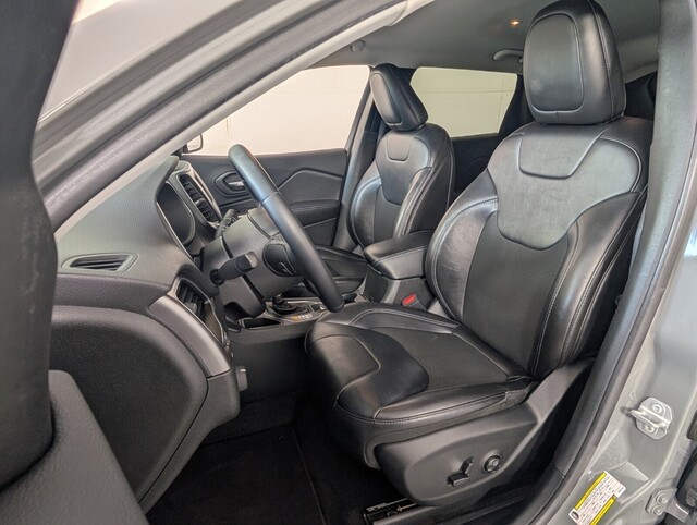 used 2019 Jeep Cherokee car, priced at $13,500
