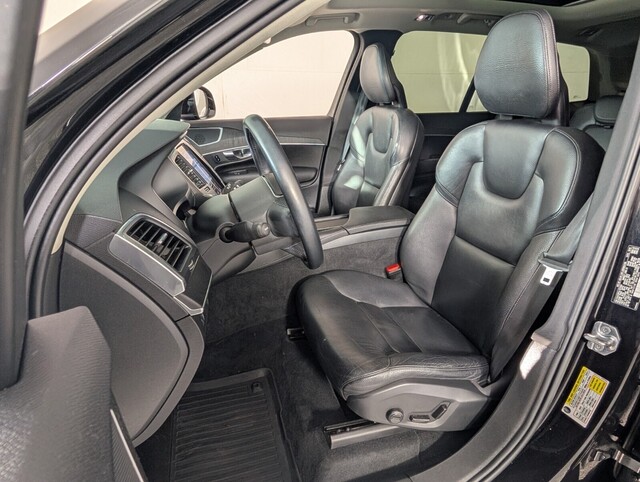 used 2020 Volvo XC90 car, priced at $23,000