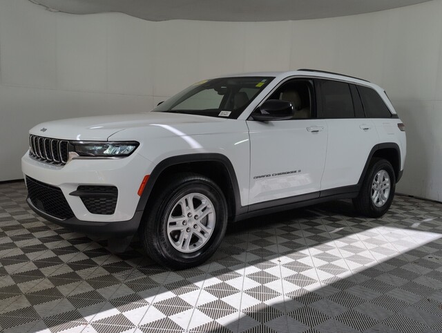 used 2023 Jeep Grand Cherokee car, priced at $26,998