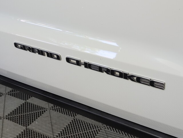 used 2018 Jeep Grand Cherokee car, priced at $14,000