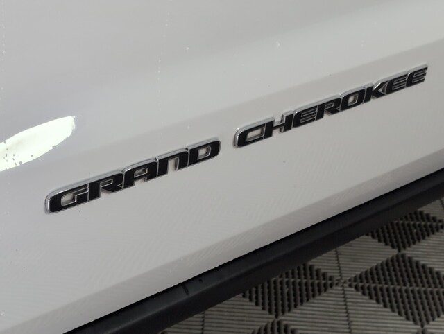 used 2018 Jeep Grand Cherokee car, priced at $14,000