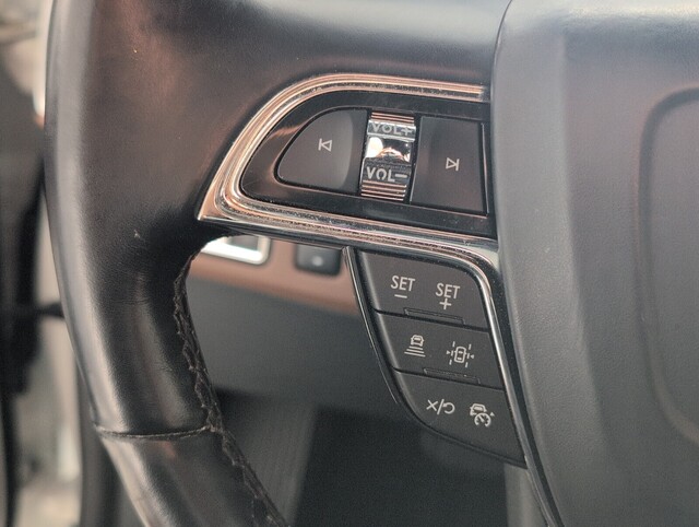 used 2023 Lincoln Navigator car, priced at $60,988