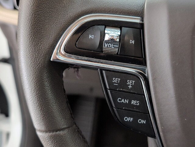 used 2022 Lincoln Nautilus car, priced at $26,798