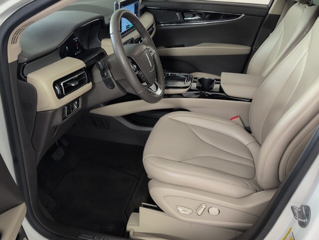 used 2022 Lincoln Nautilus car, priced at $26,798