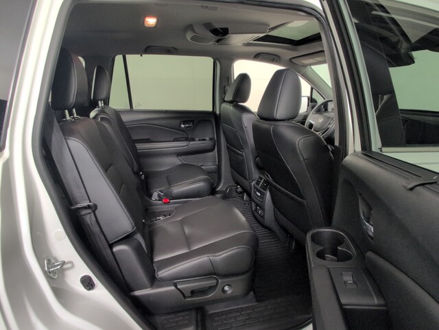 used 2022 Honda Pilot car, priced at $27,488