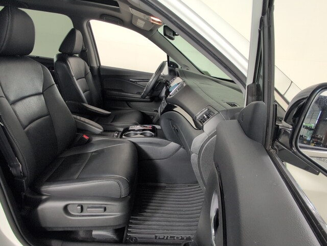 used 2022 Honda Pilot car, priced at $27,488