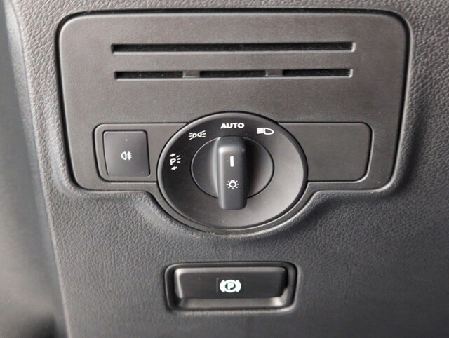 used 2018 Mercedes-Benz METRIS PASSENGER VAN car, priced at $16,598