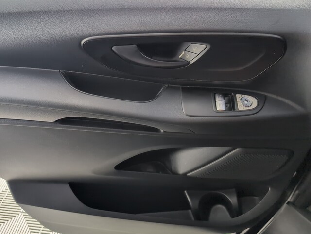 used 2018 Mercedes-Benz METRIS PASSENGER VAN car, priced at $16,598