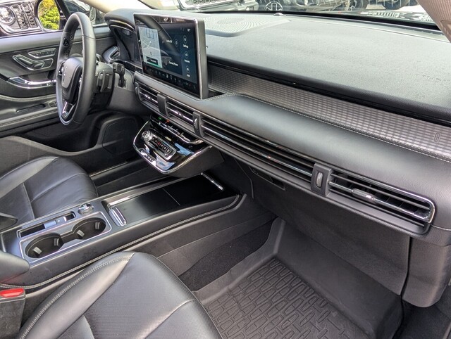 used 2023 Lincoln Corsair car, priced at $30,988