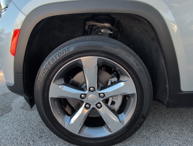 used 2021 Jeep GRAND CHEROKEE L car, priced at $25,998