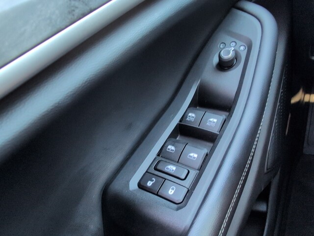 used 2021 Jeep GRAND CHEROKEE L car, priced at $25,998