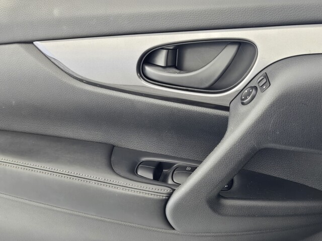 used 2020 Nissan Rogue car, priced at $13,888