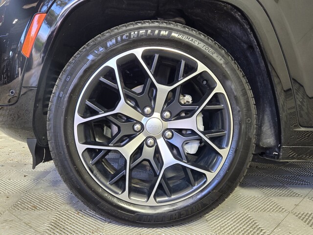 used 2023 Jeep Grand Cherokee car, priced at $41,888