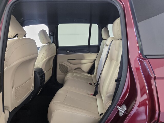 used 2023 Jeep Grand Cherokee car, priced at $19,988