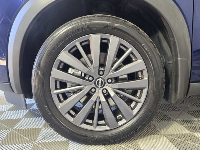 used 2022 Nissan Pathfinder car, priced at $20,888