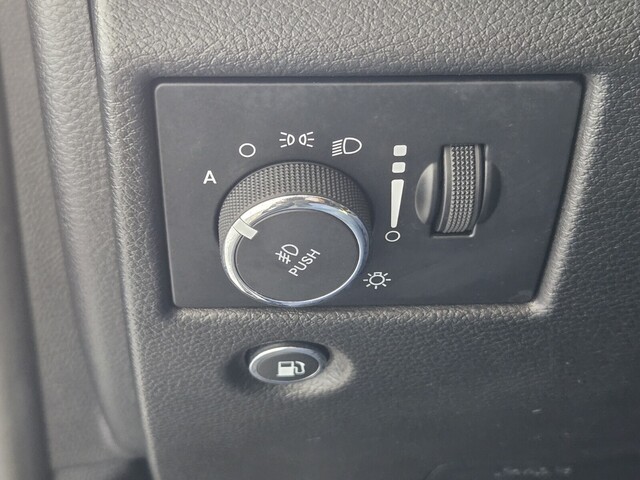 used 2021 Jeep Grand Cherokee car, priced at $24,988