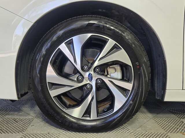 used 2023 Subaru Legacy car