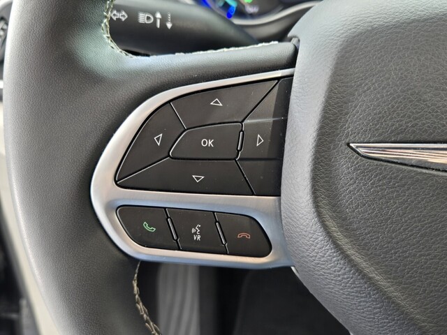 used 2024 Chrysler Pacifica car, priced at $27,468