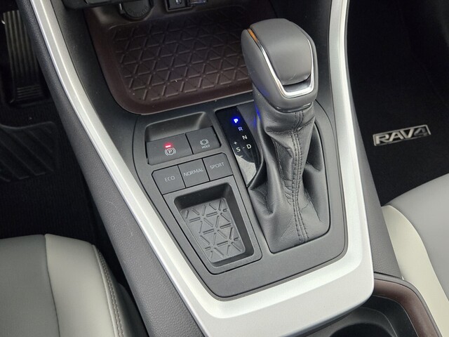 used 2021 Toyota RAV4 car, priced at $30,558