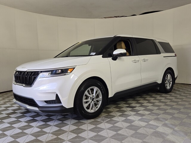 used 2022 Kia CARNIVAL car, priced at $22,588