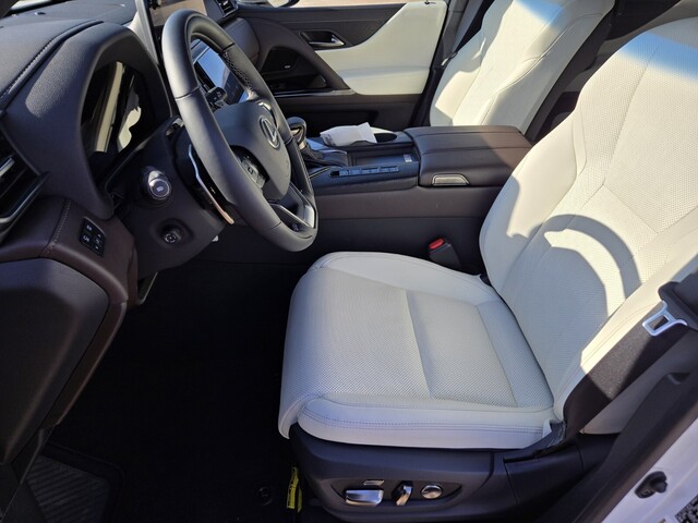 new 2025 Lexus LX car, priced at $119,749