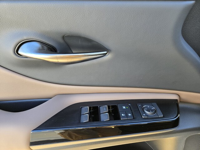 new 2025 Lexus ES car, priced at $43,935