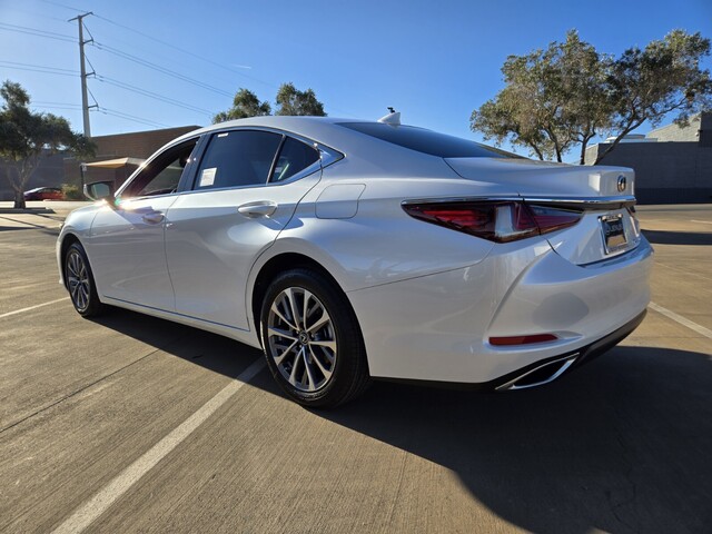 new 2025 Lexus ES car, priced at $43,935
