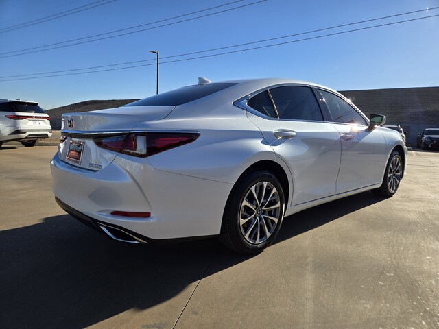 new 2025 Lexus ES car, priced at $44,264