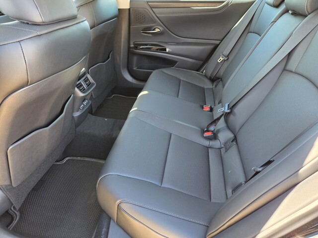 new 2025 Lexus ES car, priced at $47,214